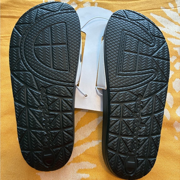 Champion Black and White Logo Slides - Picture 3 of 3